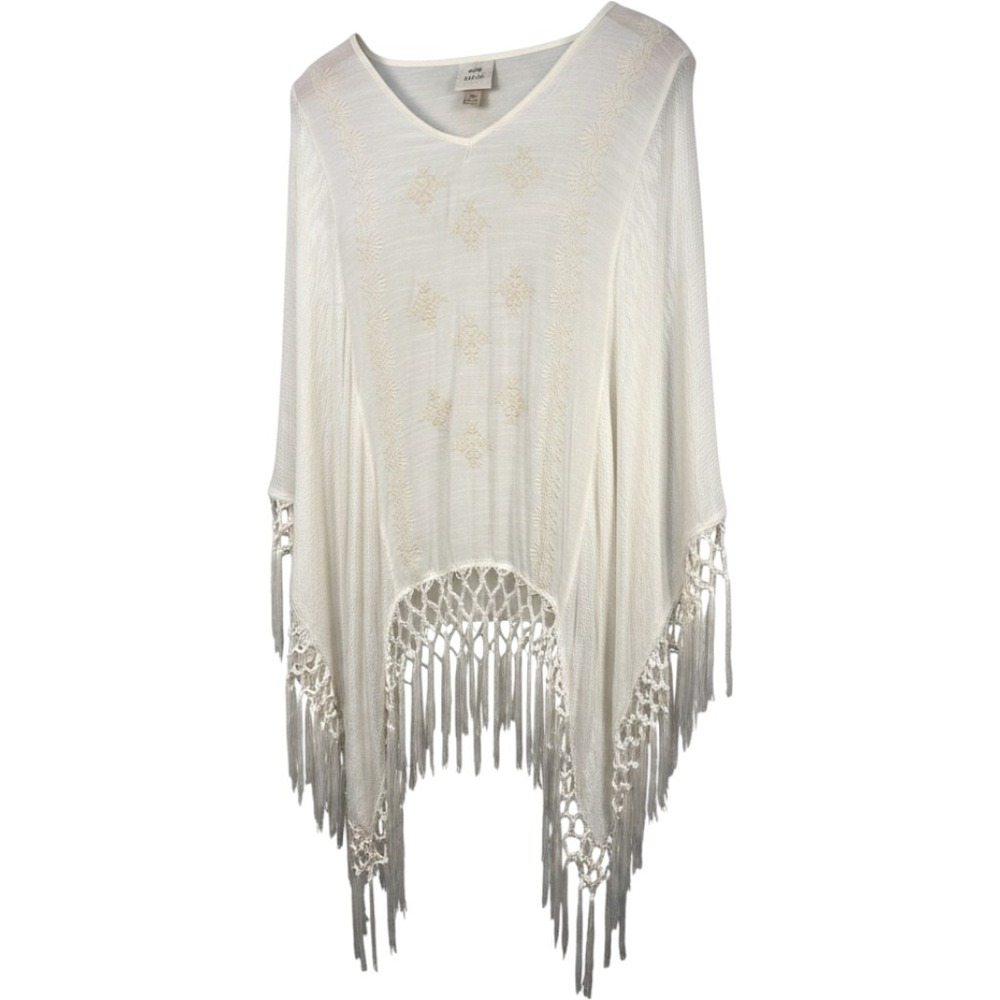 Knox Rose Cream Boho Embroidered Poncho Top Macrame Fringe V-Neck SM SM/MD